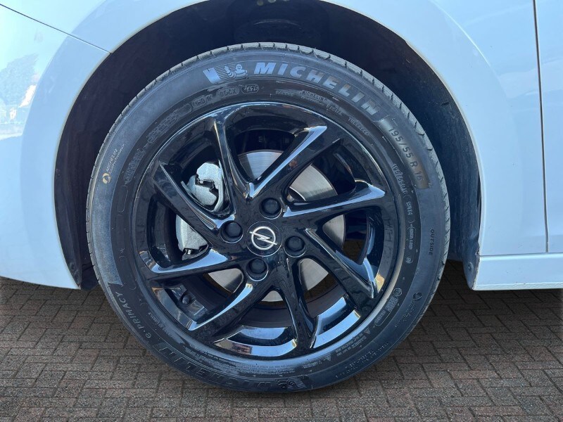 OPEL Corsa 6ª serie Corsa 1.2 130 CV aut. GS